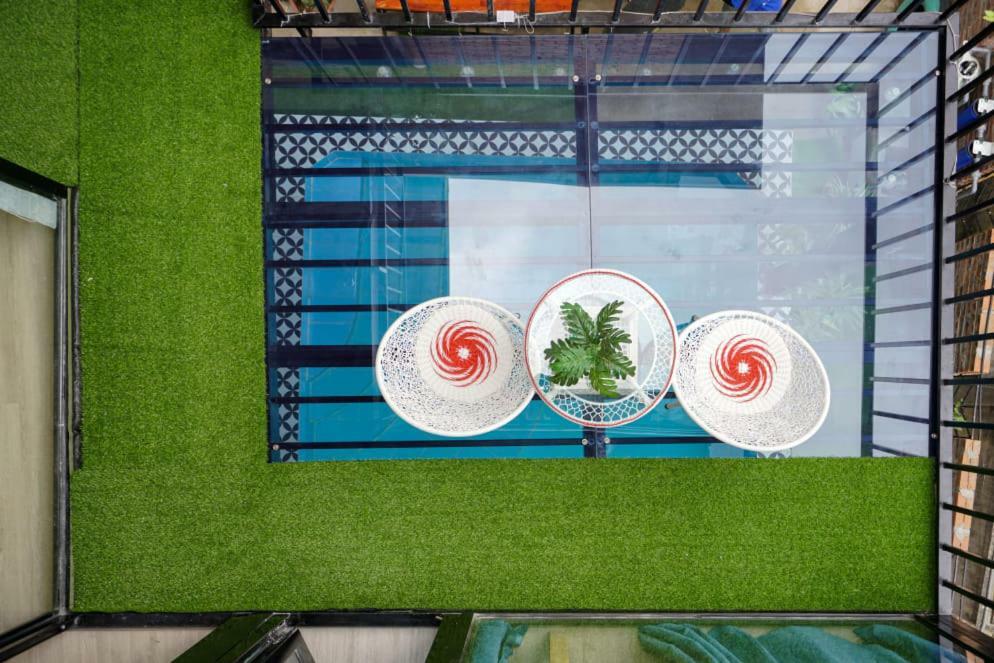 הלונג Almor Hostel With Pool In Right Center מראה חיצוני תמונה